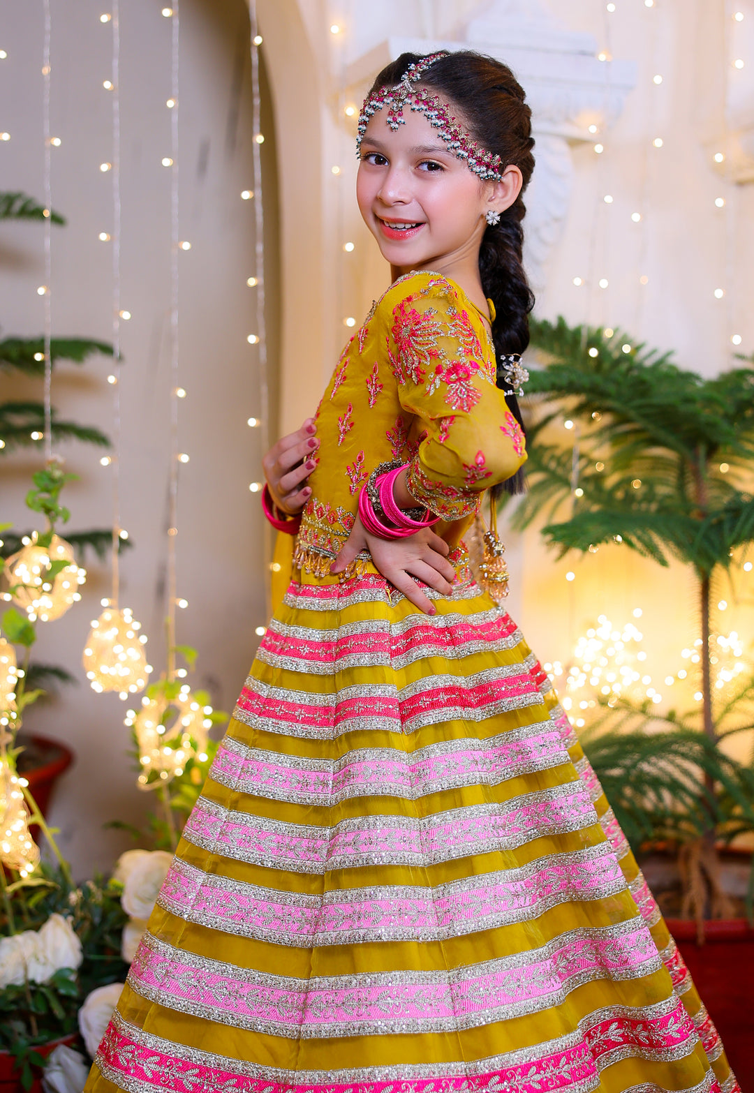 Nanhi Shahzadi | KNS-020 |