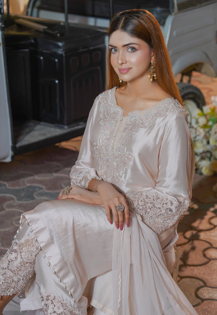 Kashee’s Mehr-e-Noor Collection Vol-1